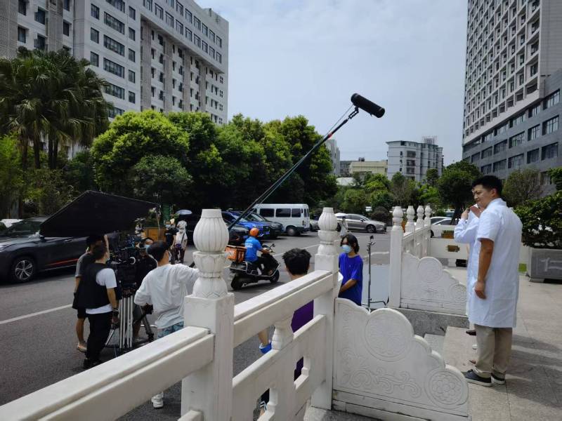 兴海县广告片拍摄公司低成本实现高规格制作的诀窍